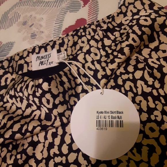 Princess polly mini skirt - Picture 3 of 3